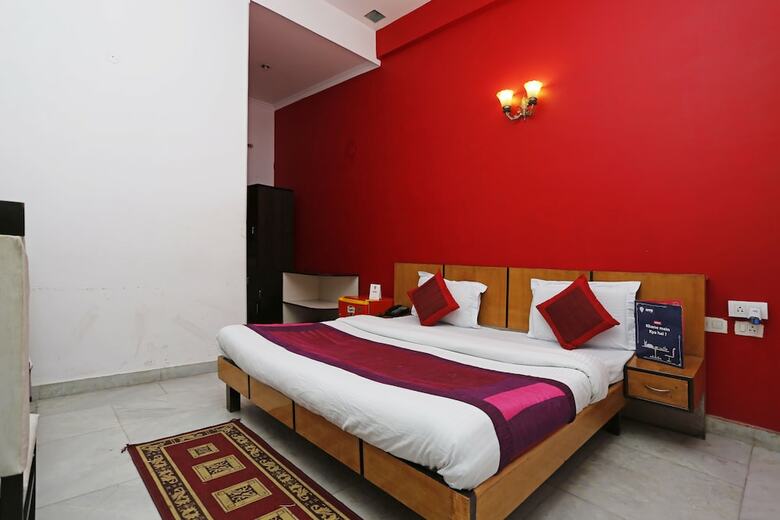 Oyo 834 Hotel Aashirwaad