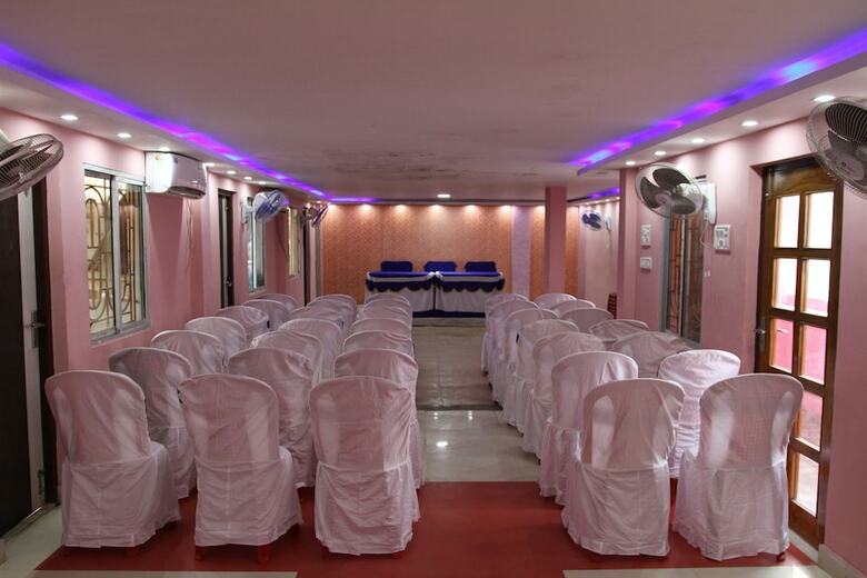 Oyo 8369 Hotel Sea Mars