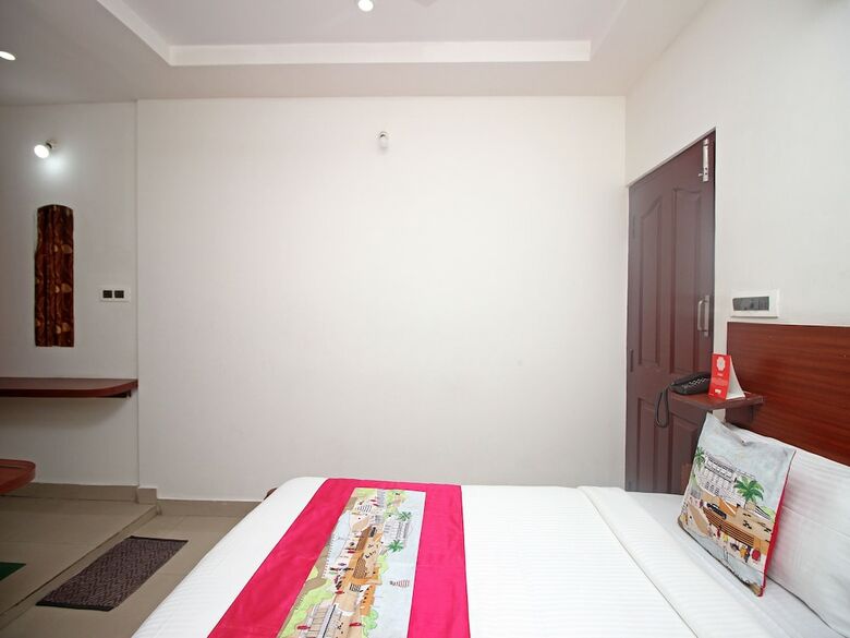 Oyo 9632 Hotel Prestige Residency