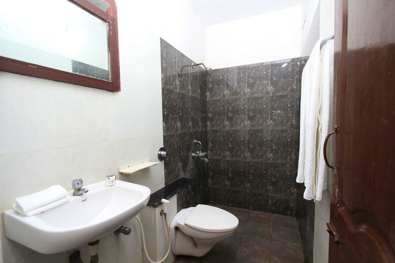 Hotel Oyo 7466 Le Beach
