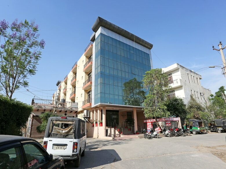 Hotel Oyo 2245 Sector 21