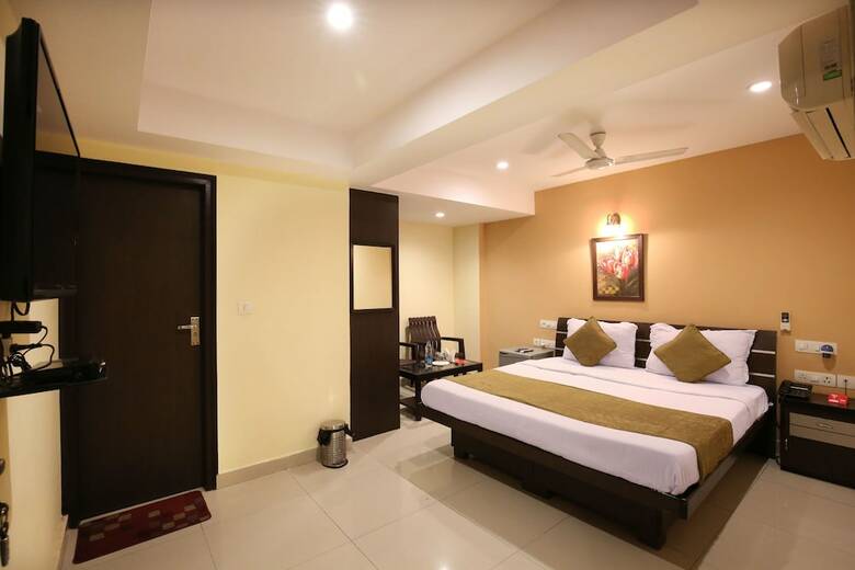 Oyo 2120 Hotel Silver Haze