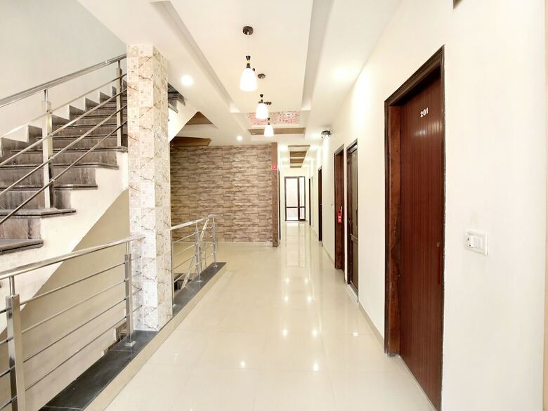 Oyo 3144 Hotel Sunder Classic