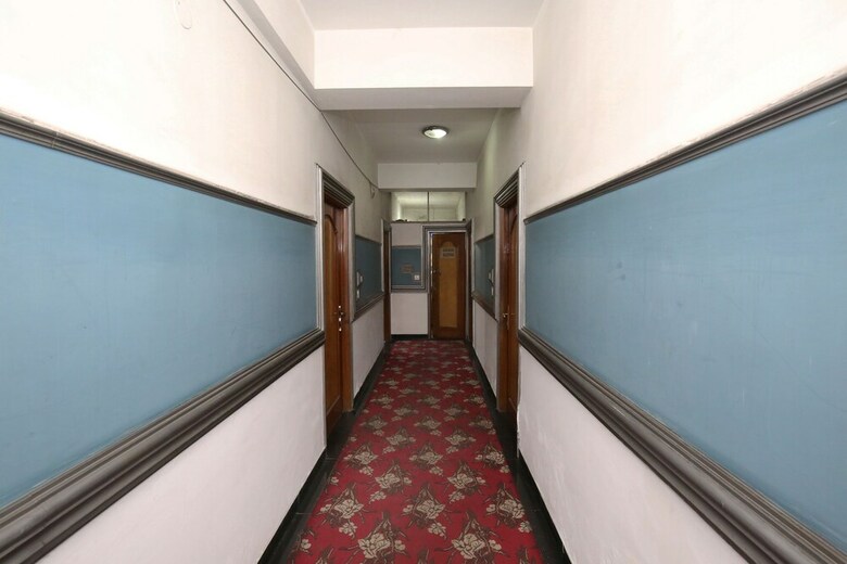 Oyo 9985 Hotel Sekhon Grand