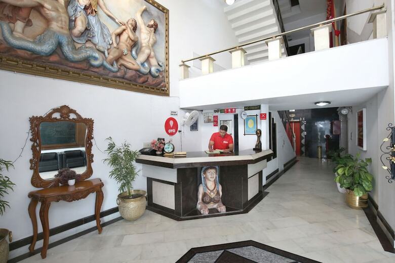 Oyo 9985 Hotel Sekhon Grand