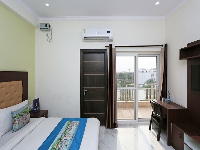 Hotel Oyo 6812 Aruma Residency