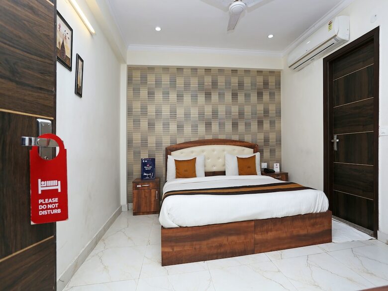 Hotel Oyo 6812 Aruma Residency