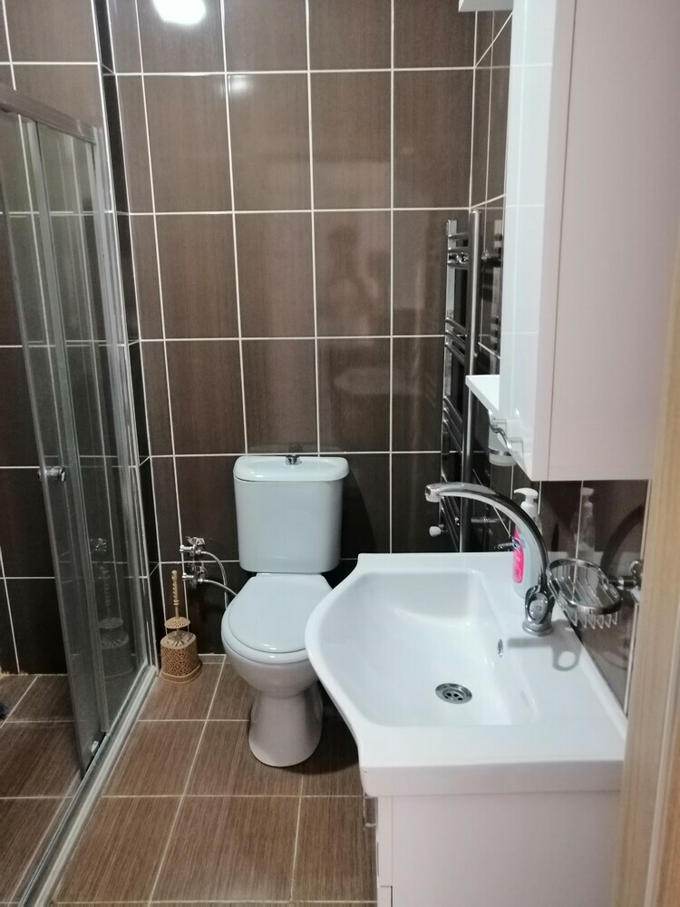 Hotel Er Sat Home Suit Otel