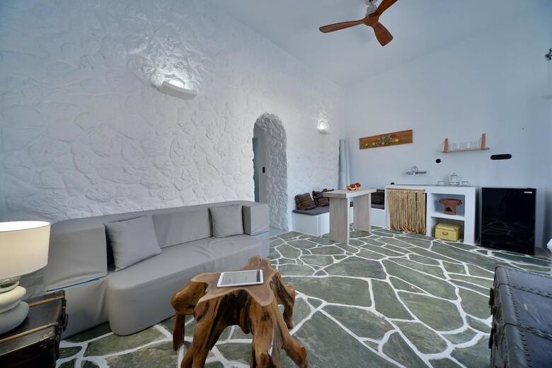 Hotel Amo Suites & Spa