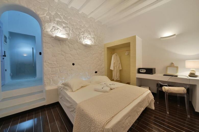 Hotel Amo Suites & Spa