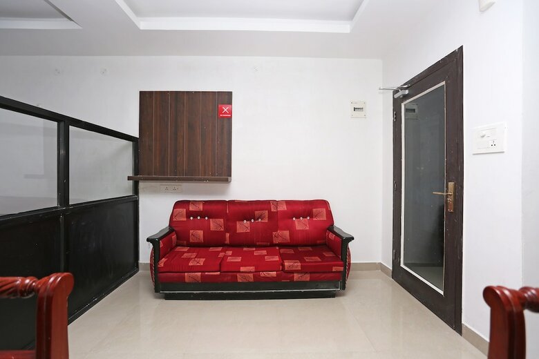 Oyo 10734 Hotel Ne Residency