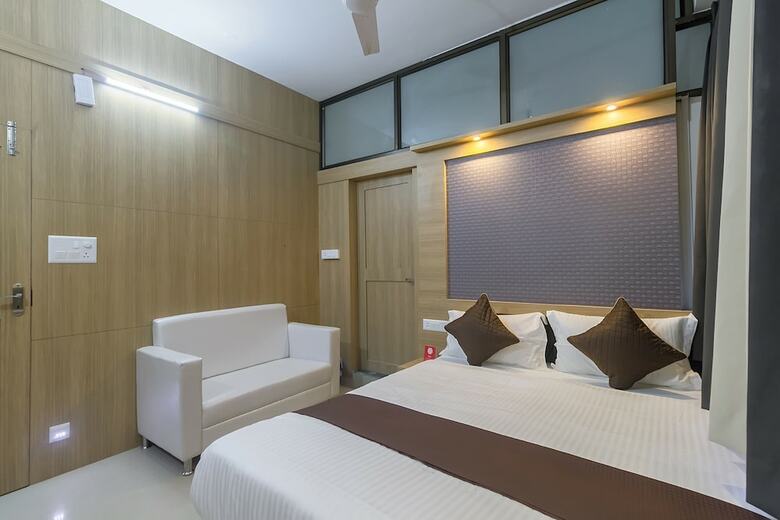 Hotel Oyo 5545 Spectrum Residency