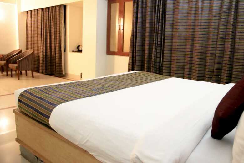 Oyo 8450 Hotel Grand Starline