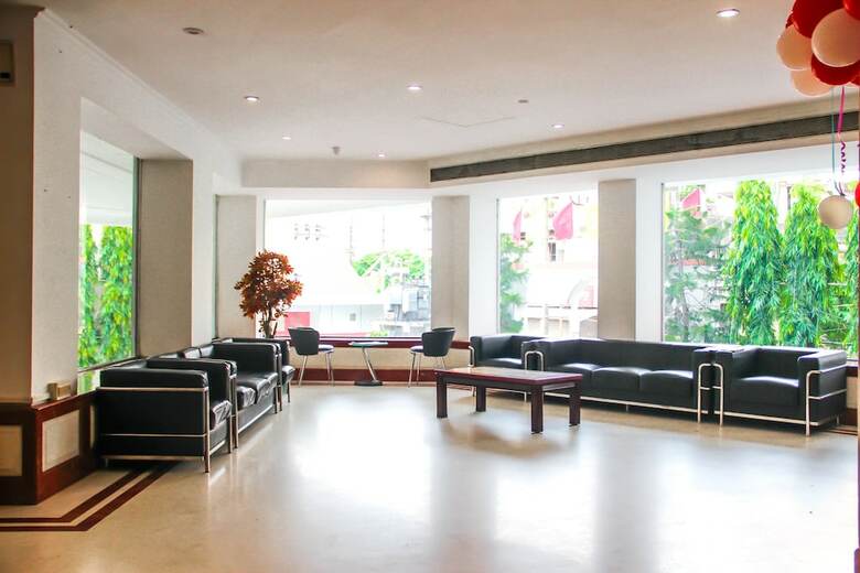 Oyo 8450 Hotel Grand Starline