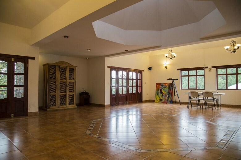 Casa Kirv� Hotel