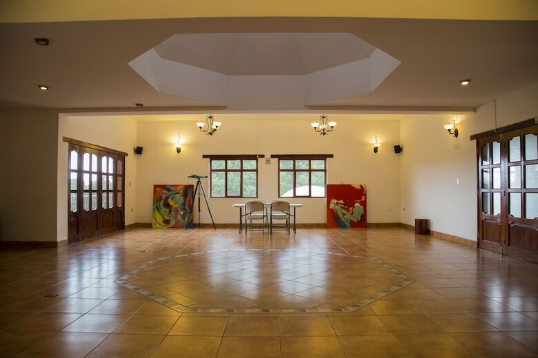 Casa Kirv� Hotel