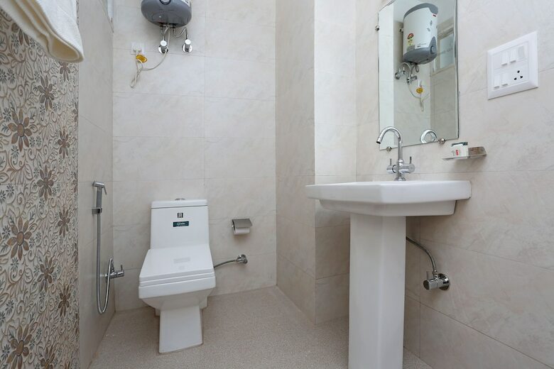 Oyo 6603 Hotel Green Residency 2