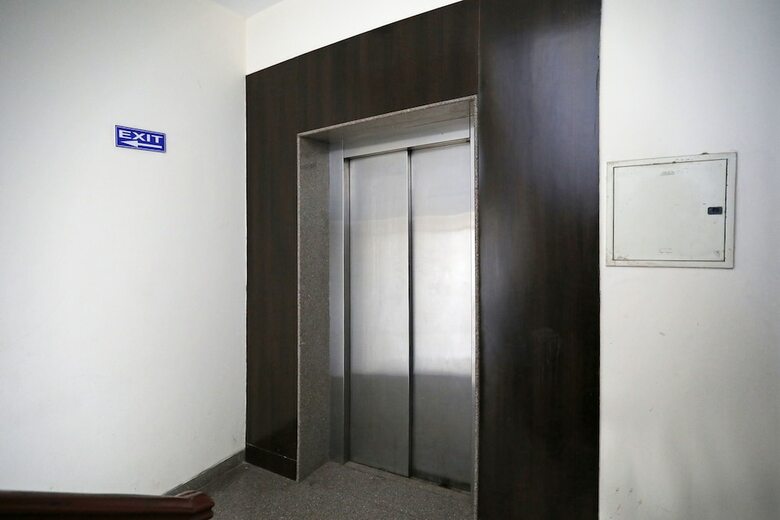 Hotel Oyo 6558 Sd Royal Inn