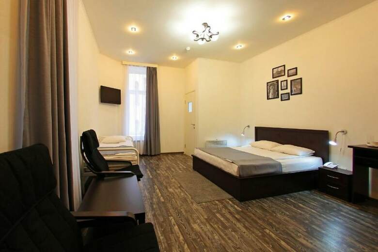 White&black Home Hotel
