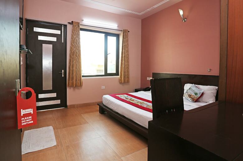 Hotel Oyo 9422 Prime