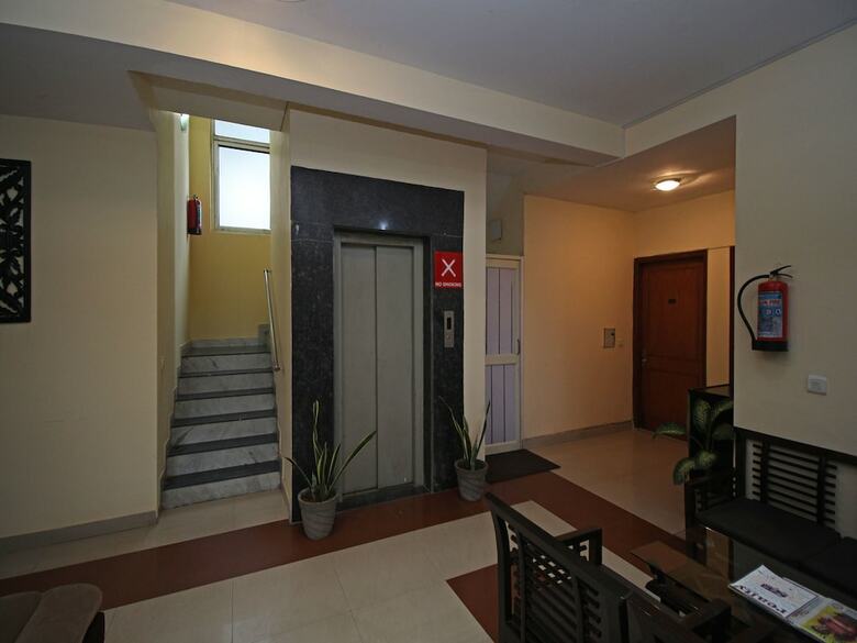 Hotel Oyo 6608 Sector 56