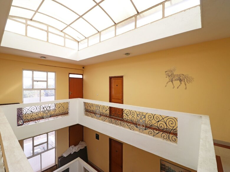 Hotel Oyo 6608 Sector 56