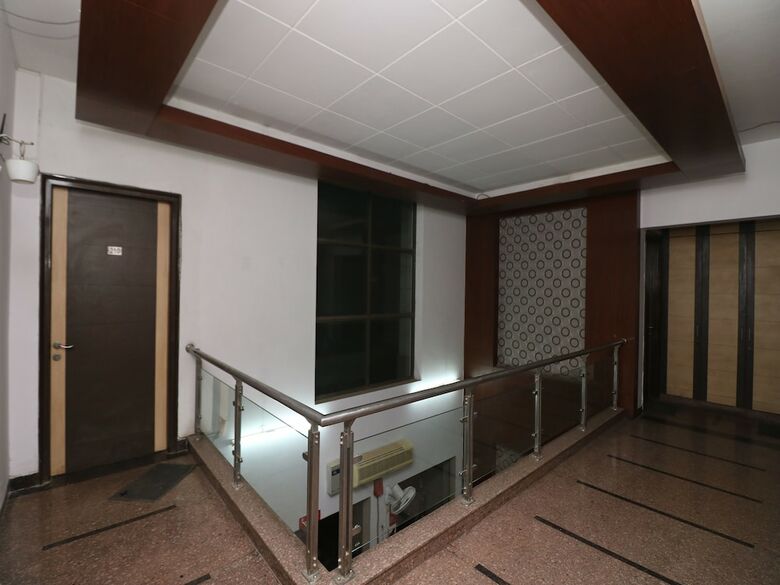 Hotel Oyo 10250 Elevate Residency