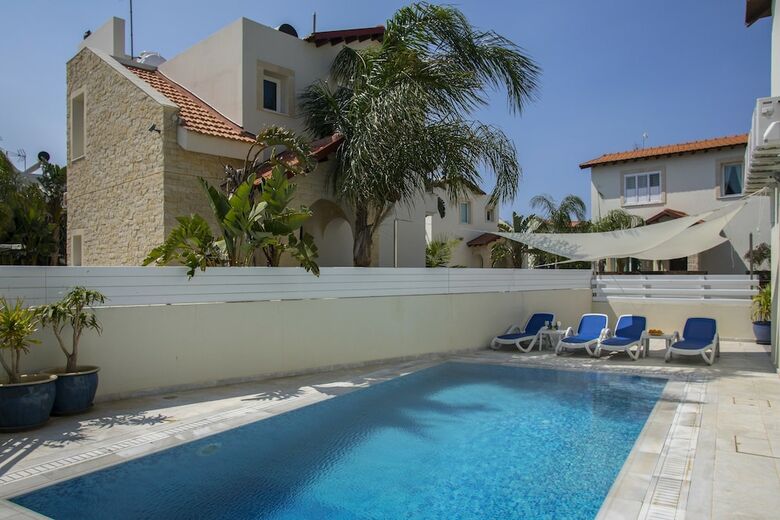 Protaras Villa Raflia