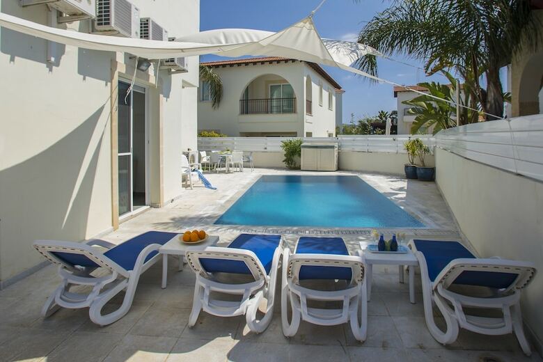 Protaras Villa Raflia