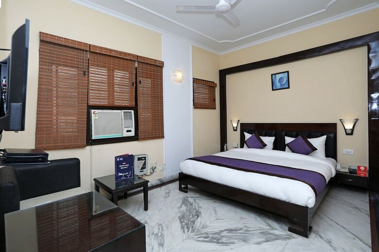Oyo 10057 Hotel Laksh Residency