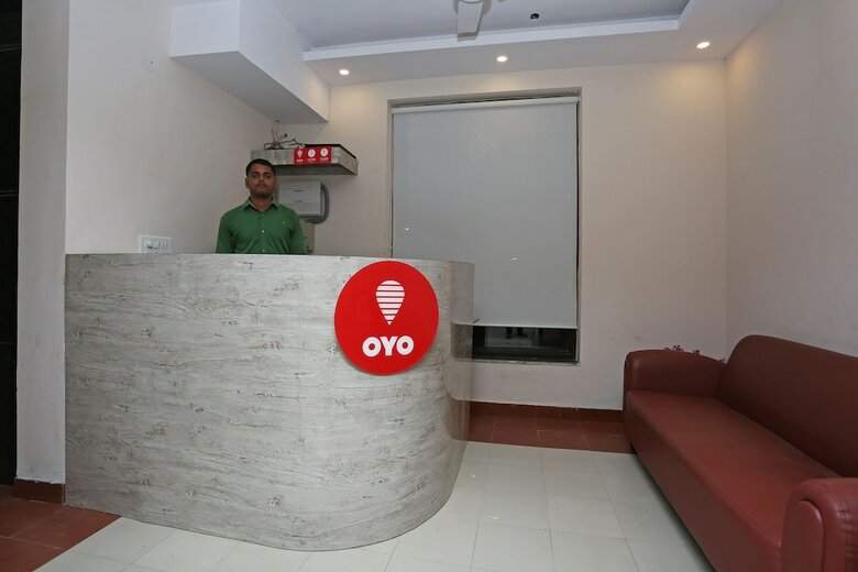 Hotel Oyo 9997 Sohna Road