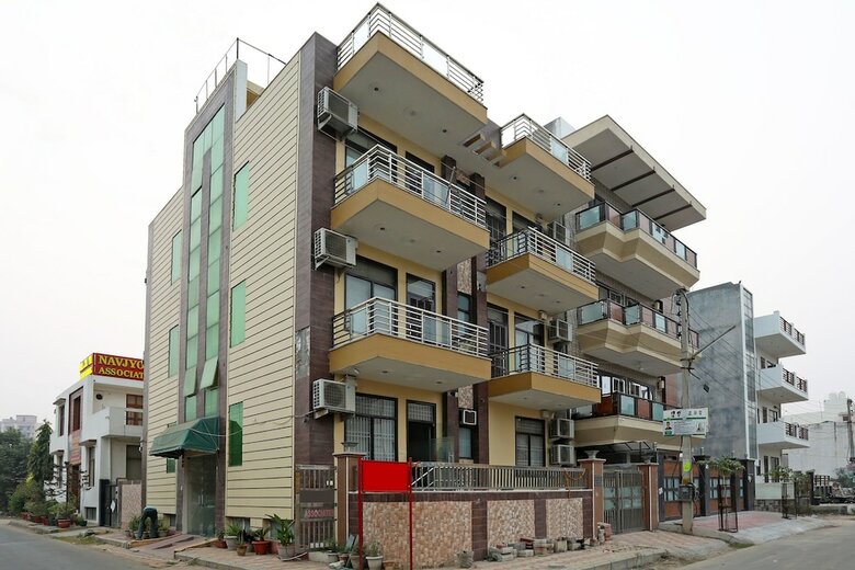 Hotel Moon Residency