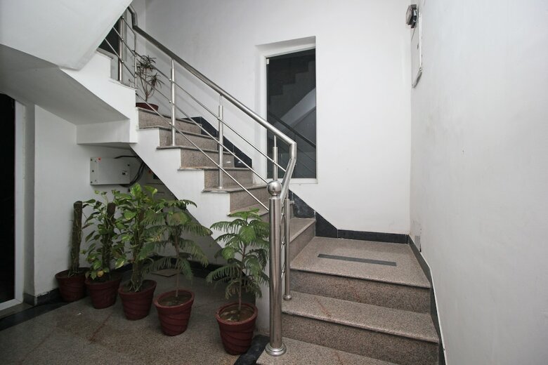 Hotel Oyo 6574 Sector 44