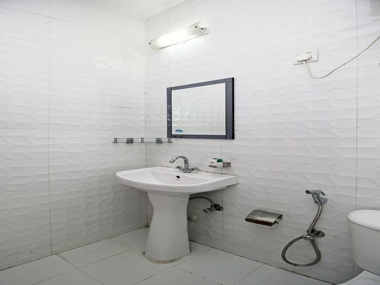 Hotel Oyo 6574 Sector 44