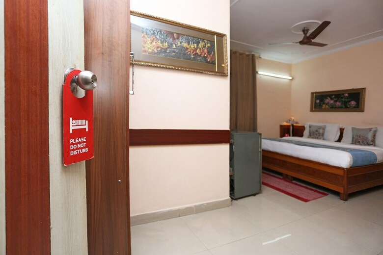 Oyo 9301 Hotel Redbury
