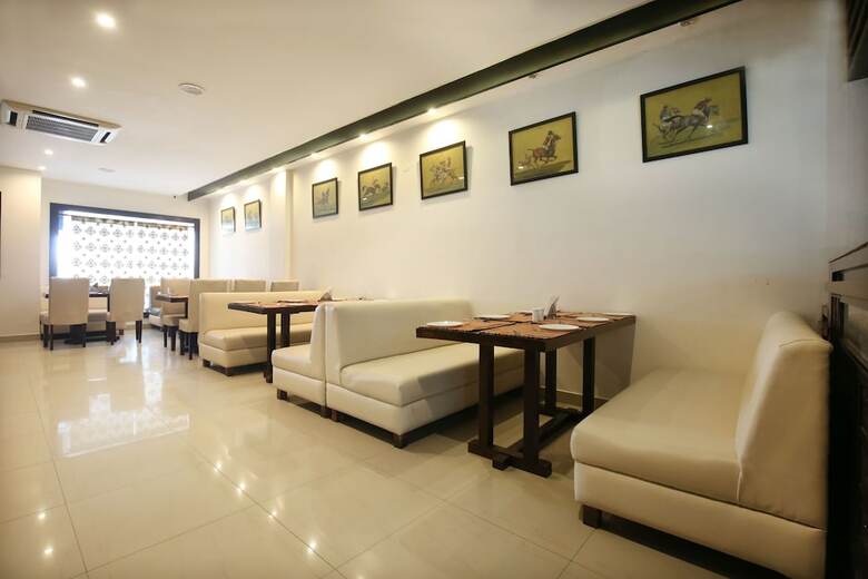 Oyo 3791 Hotel Umed Grand