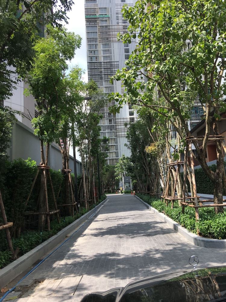 Park 24 Luxury Condo By Ml