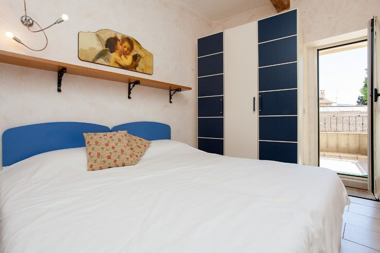 Apartments Frere