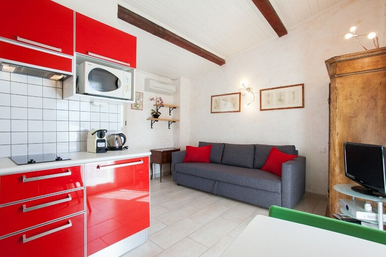 Apartments Frere