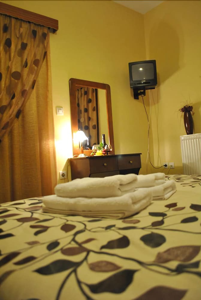 Hotel Tefthis