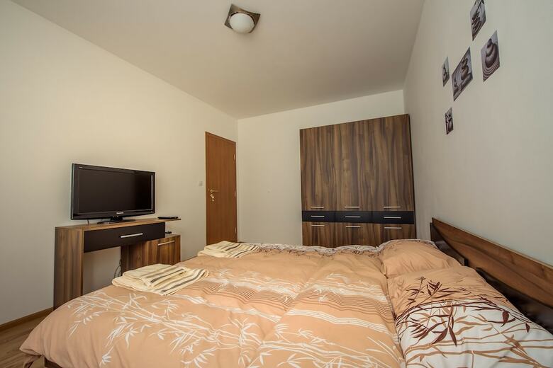 Domus Apartments