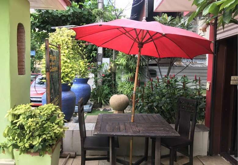 Hotel Walai House