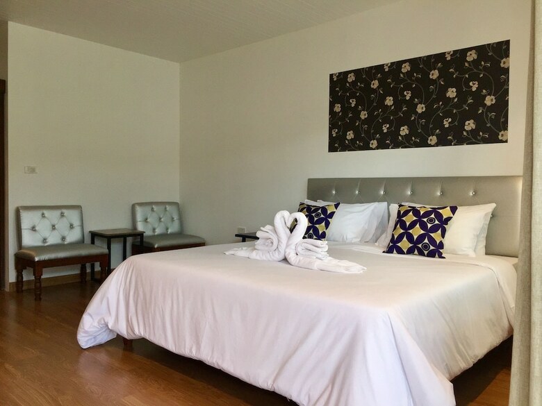 Phetcharat Grand Hotel Maesot