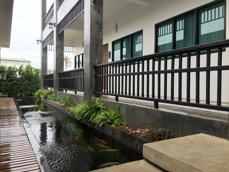 Phetcharat Grand Hotel Maesot