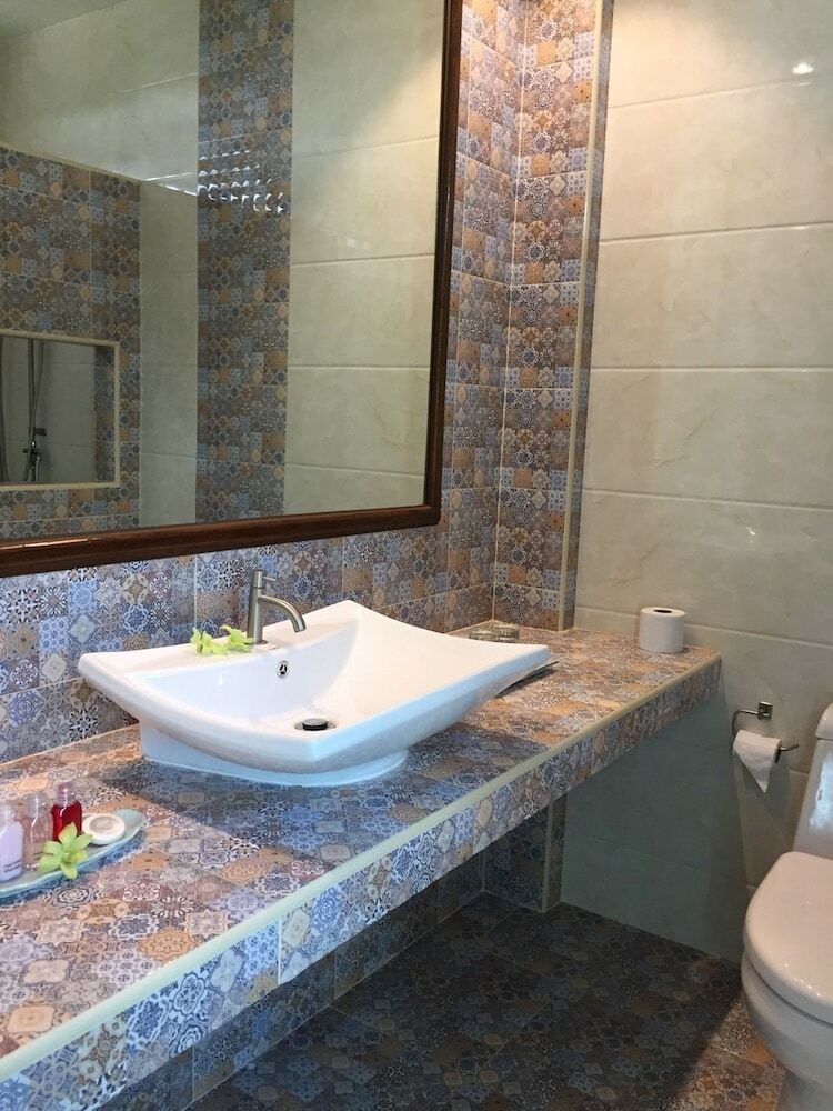 Phetcharat Grand Hotel Maesot