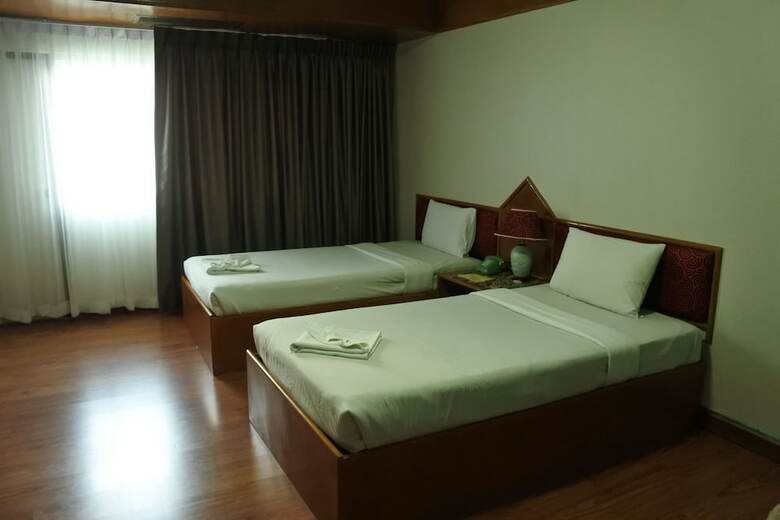 Hotel Supanich Railway Station