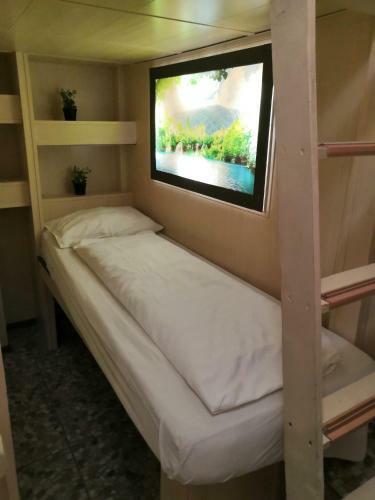 Art Galaktika Hotel