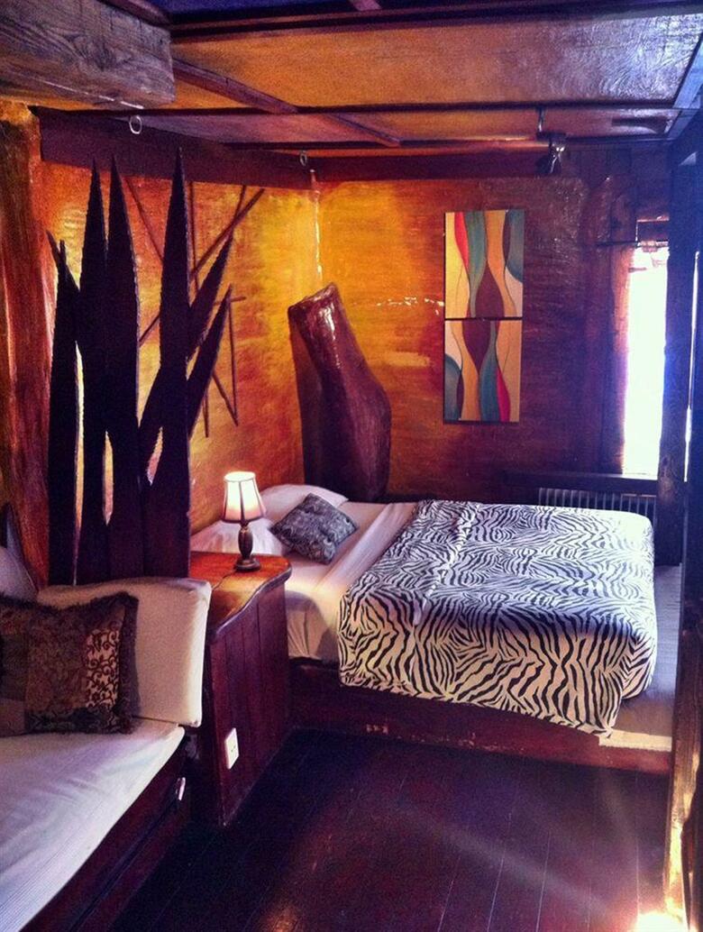 The Celebrities Hotel