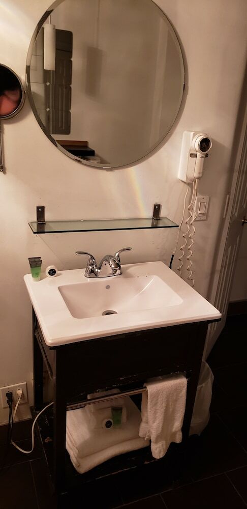 The Celebrities Hotel