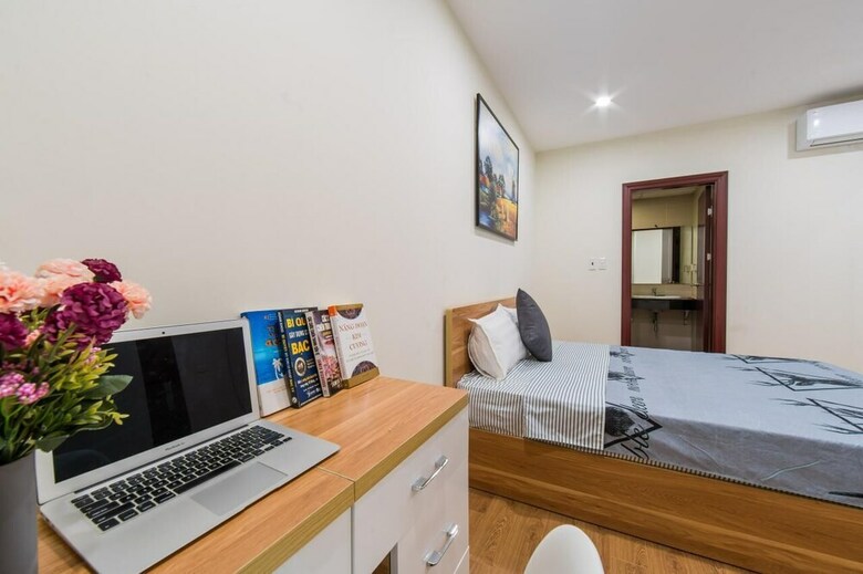 2 Bedroom Apartment With City View